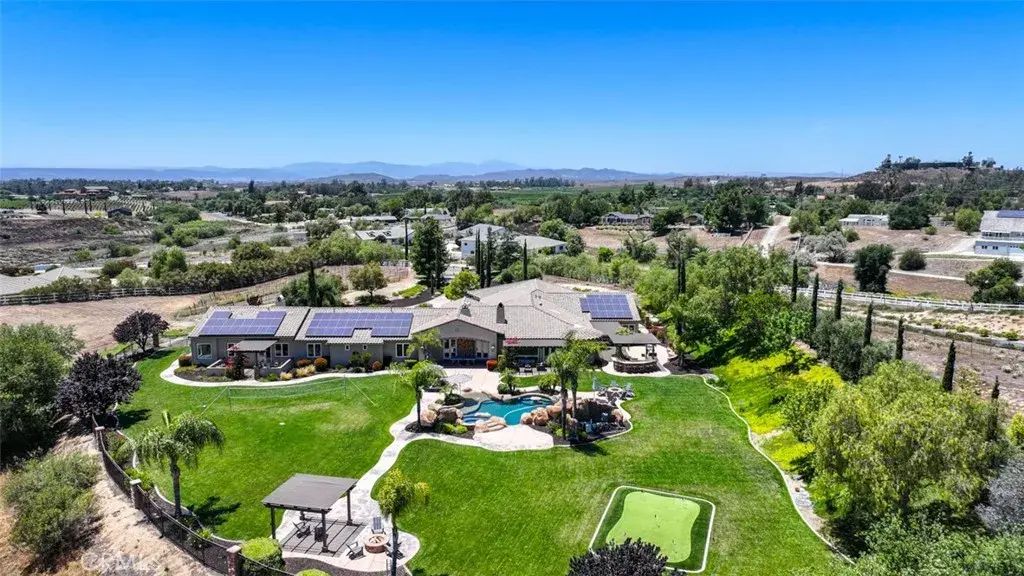 39520 Colleen Way, Temecula