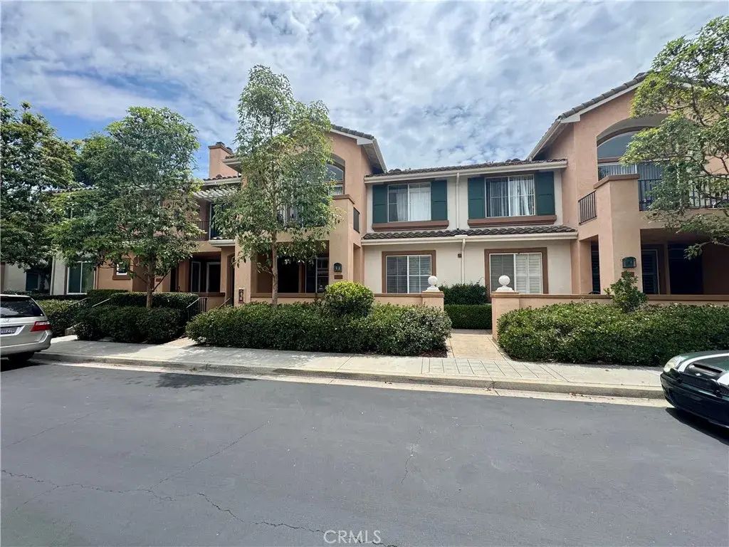 1003 Solvay Aisle, Irvine