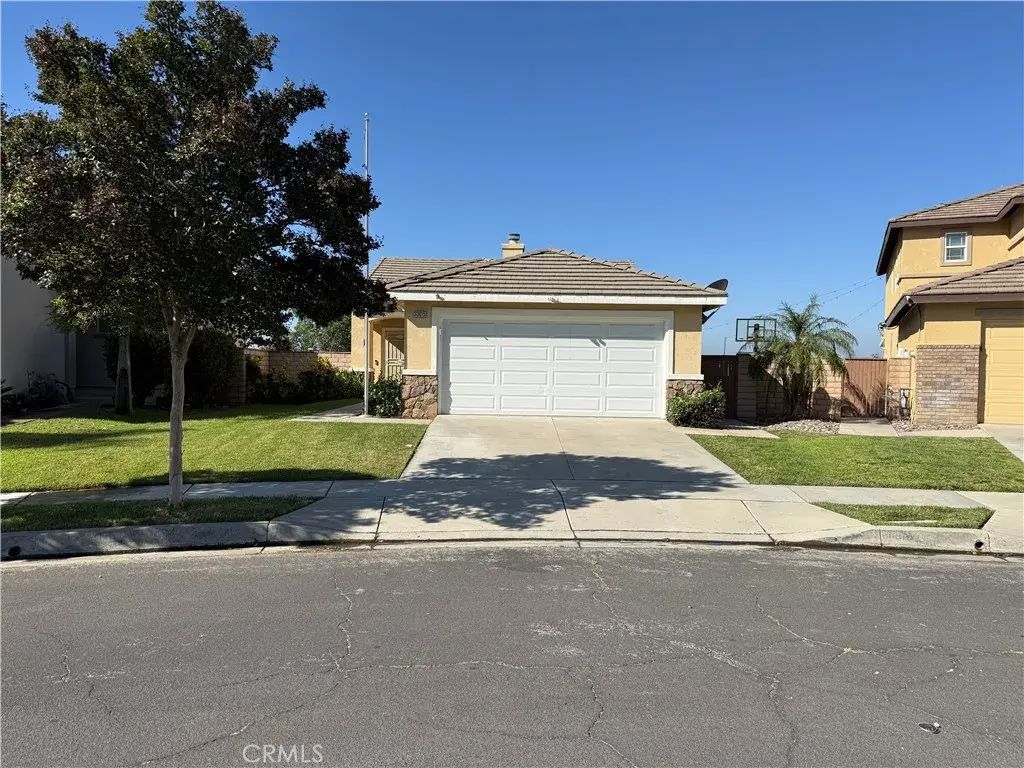 33015 Eagle Point Drive, Yucaipa