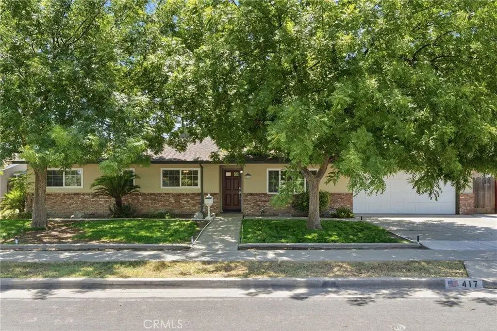 417 E Magnolia, Hanford
