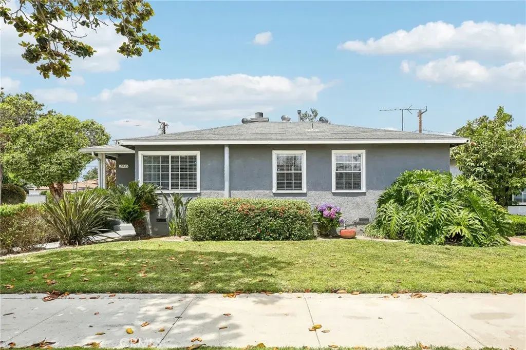 2905 Magnolia, Long Beach