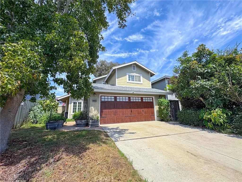990 Trabuco, Costa Mesa