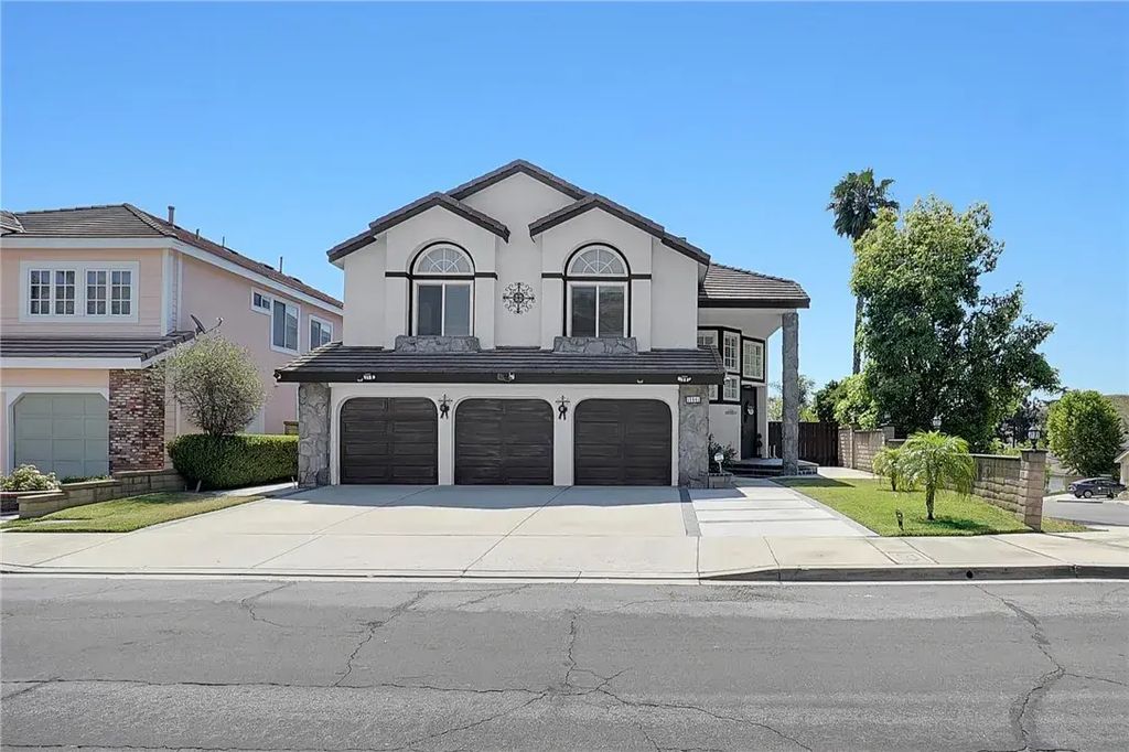 13941 Honey Ridge, Chino Hills