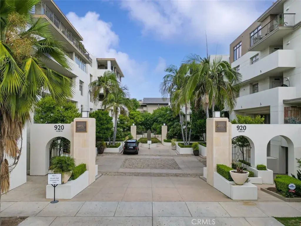 920 Granite Drive 117, Pasadena