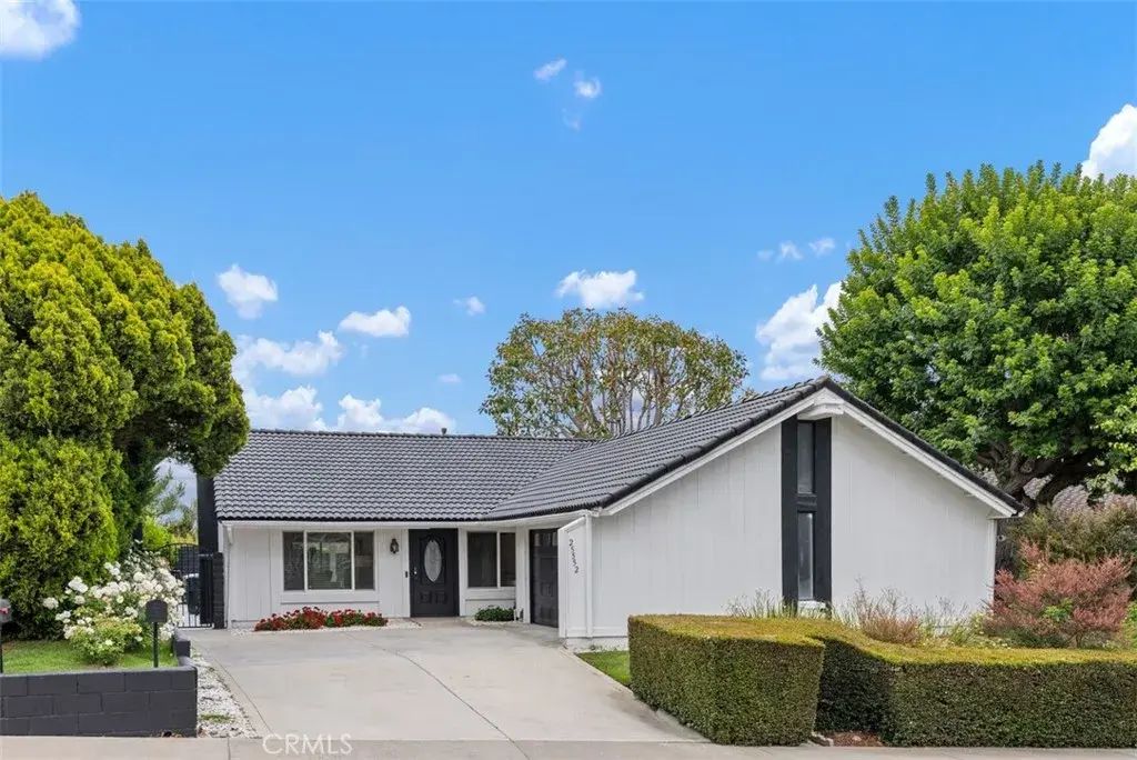 25552 Mackenzie Street, Laguna Hills