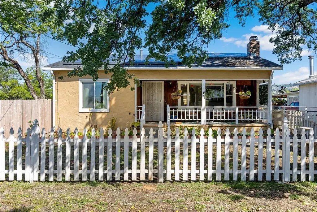 24 Grand Avenue, Oroville