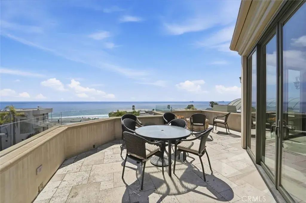 301 28th Street A, Manhattan Beach