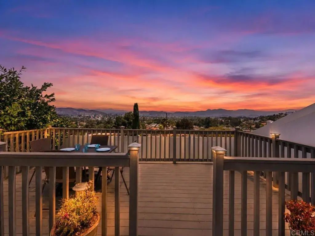 8028 Shantung Dr, Santee