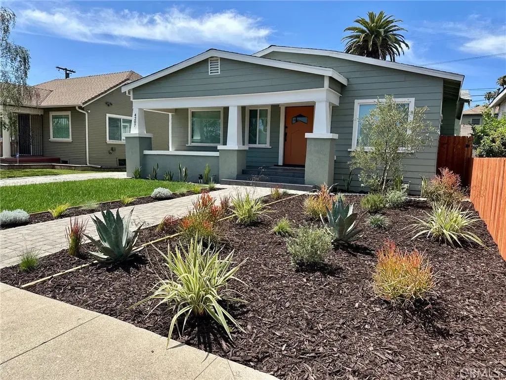 4207 S Van Ness Avenue, Los Angeles