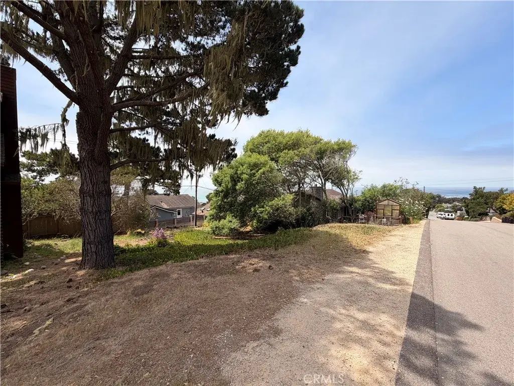 422 Weymouth, Cambria