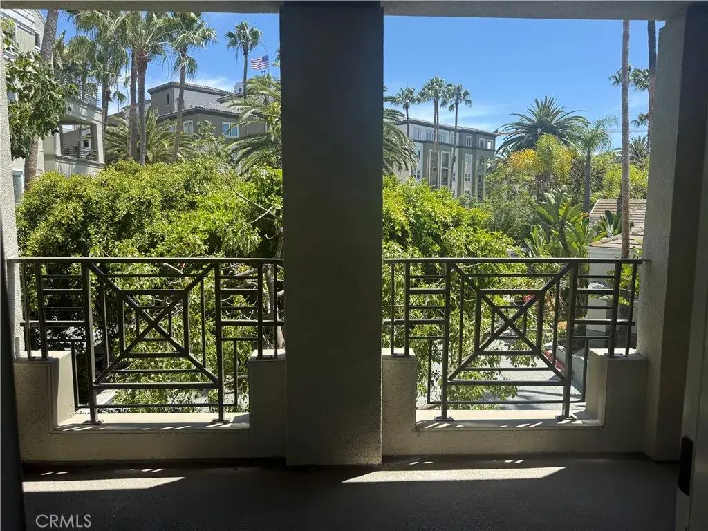 2243 Martin 217, Irvine