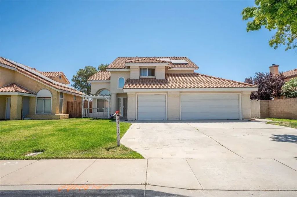 44510 Avenida Del Sol, Lancaster