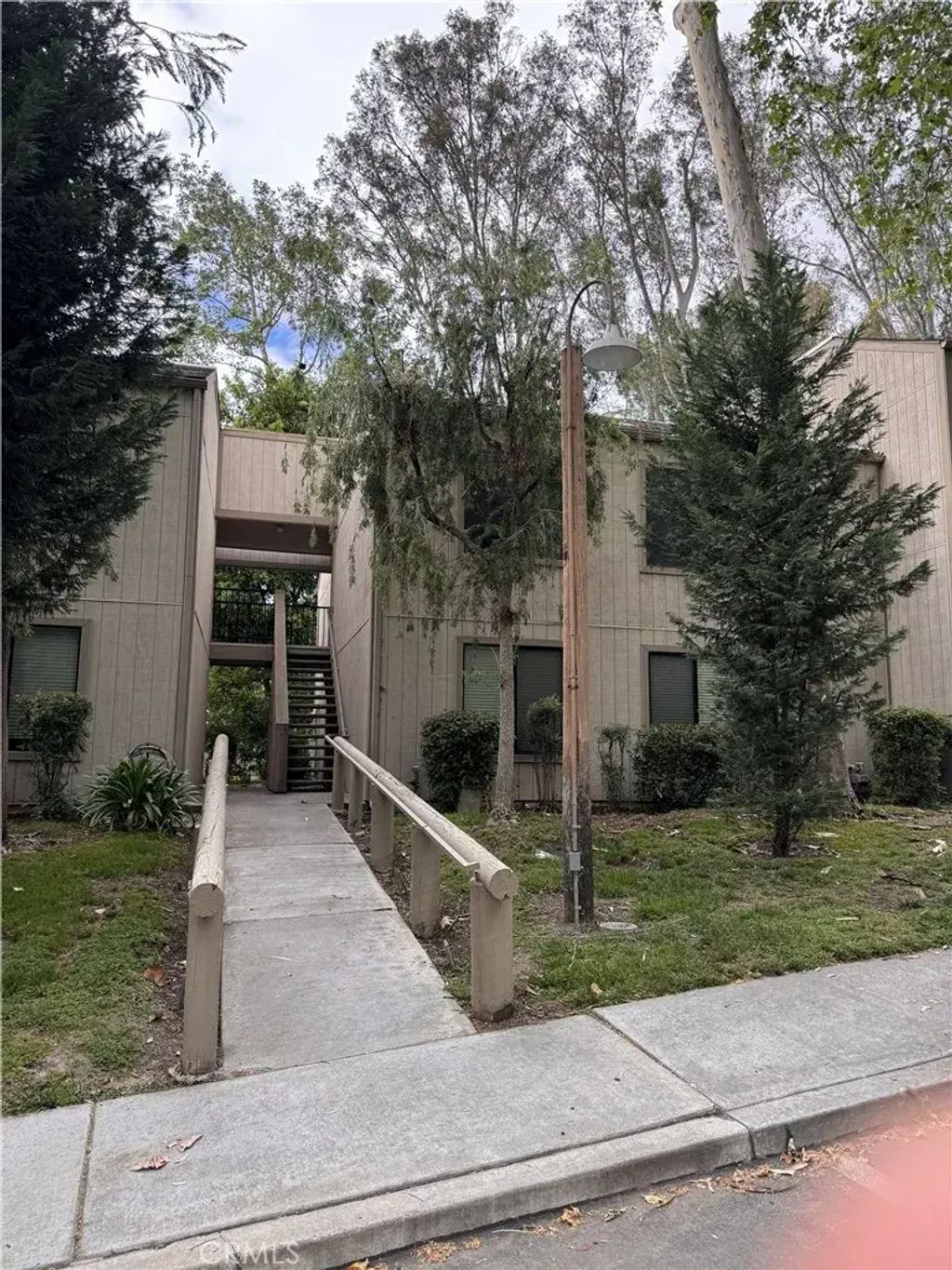 600 Central 332, Riverside