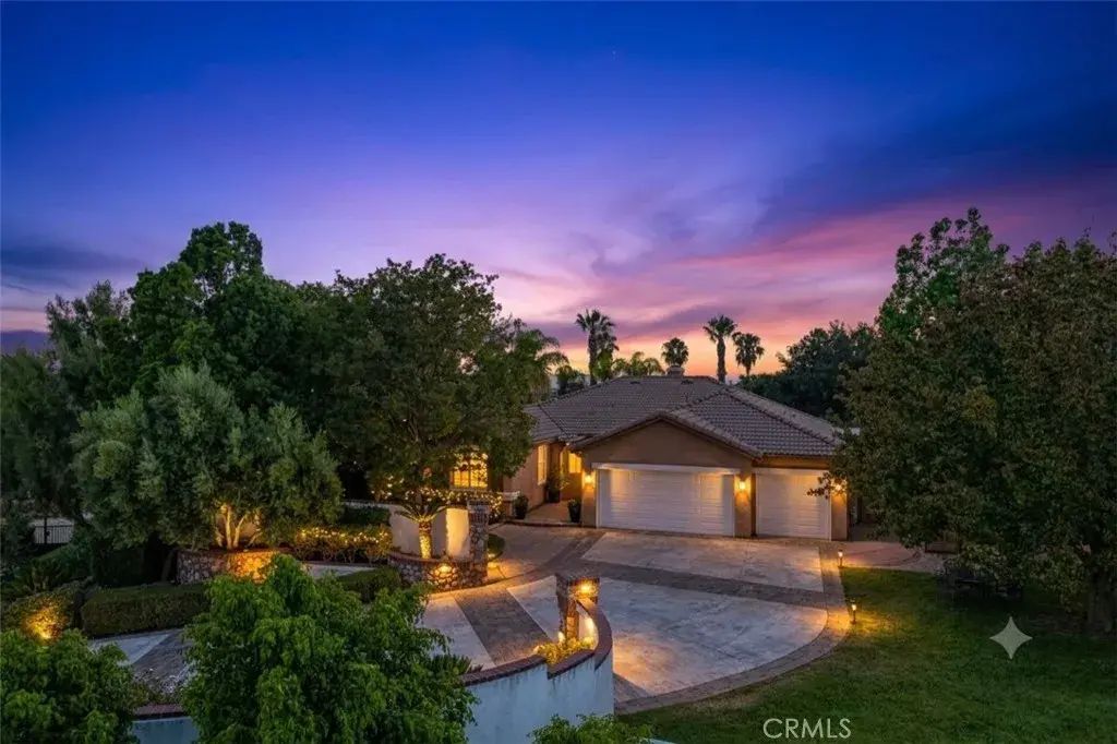 2431 Rosser Drive, Corona