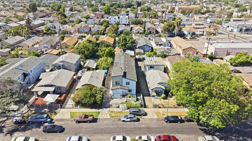 239 E 85th, Los Angeles
