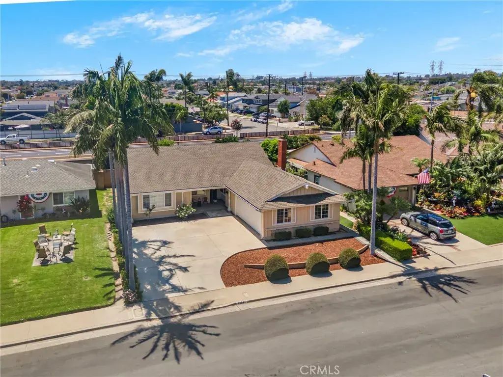 19541 Hartsdale, Huntington Beach