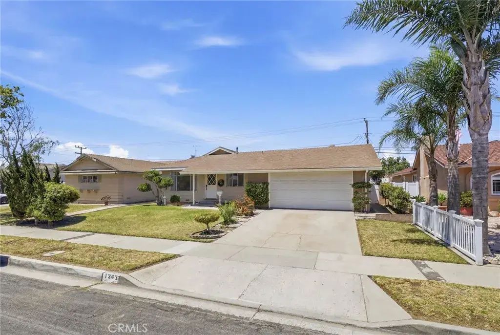 1343 S Thornburg, Santa Maria