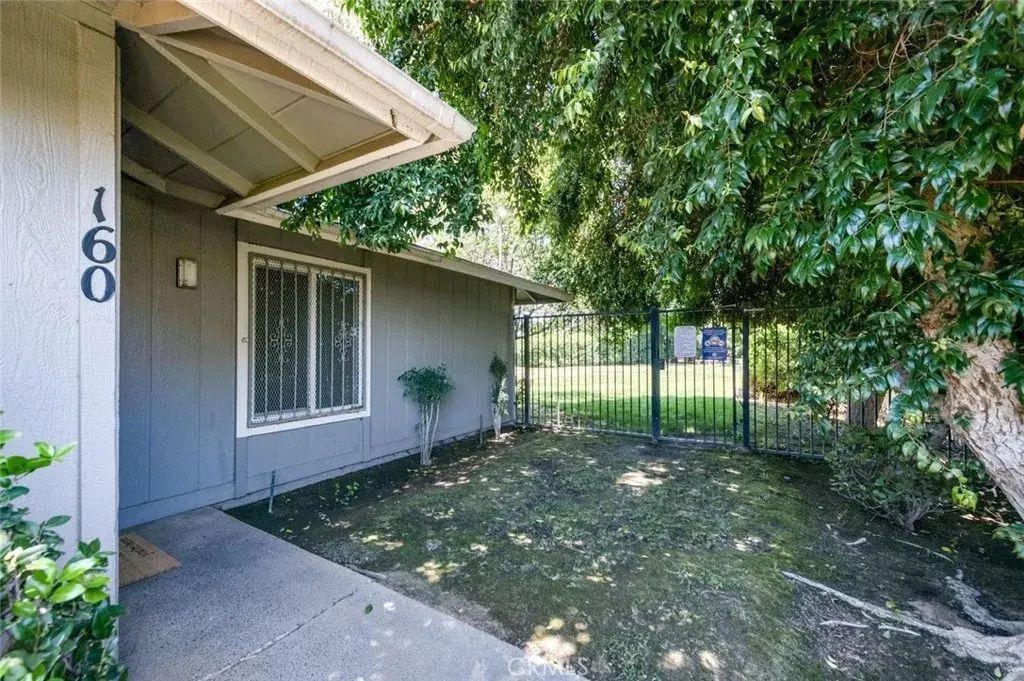 4504 N Valentine 160, Fresno
