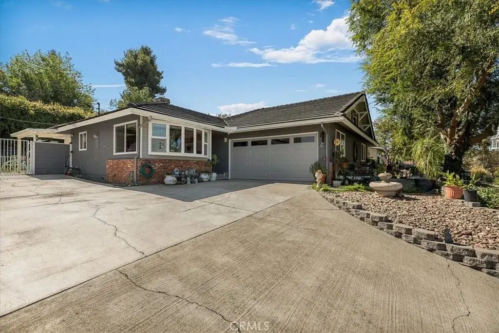 11723 Holmes, Yucaipa