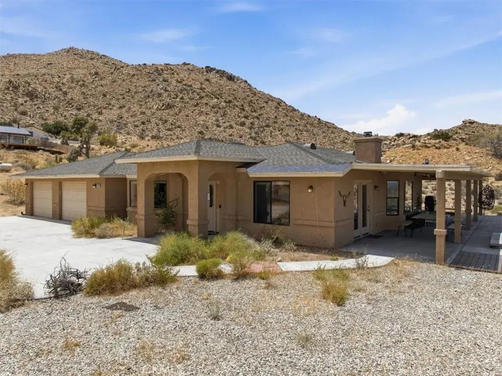 7818 Rockwood Road, Joshua Tree