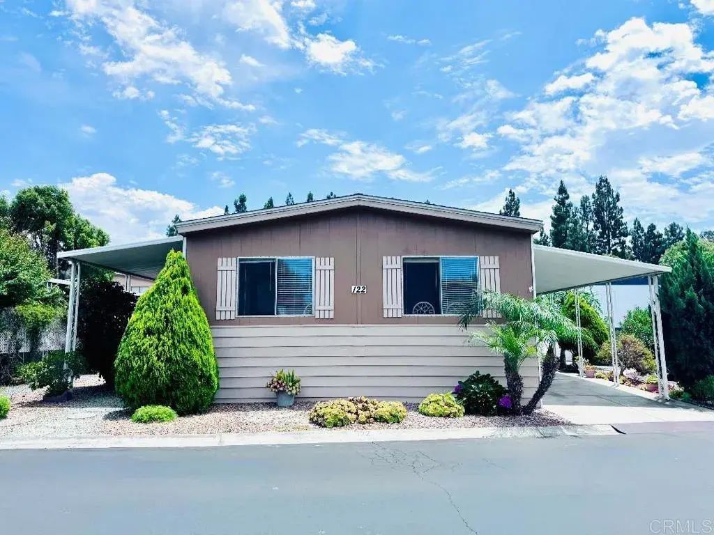 2130 Sunset 122, Vista