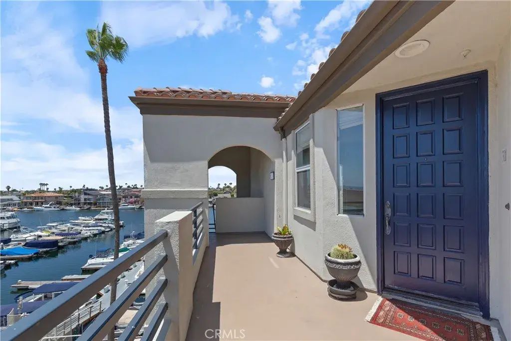 4167 Warner 301, Huntington Beach