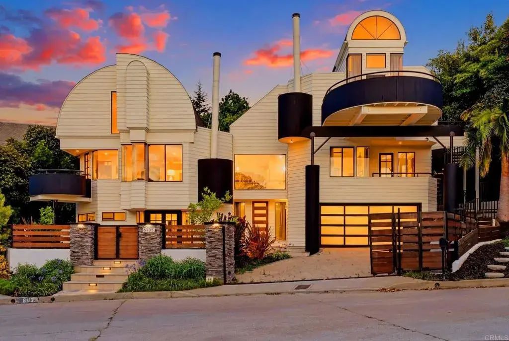 6105 Avenida Chamnez, La Jolla