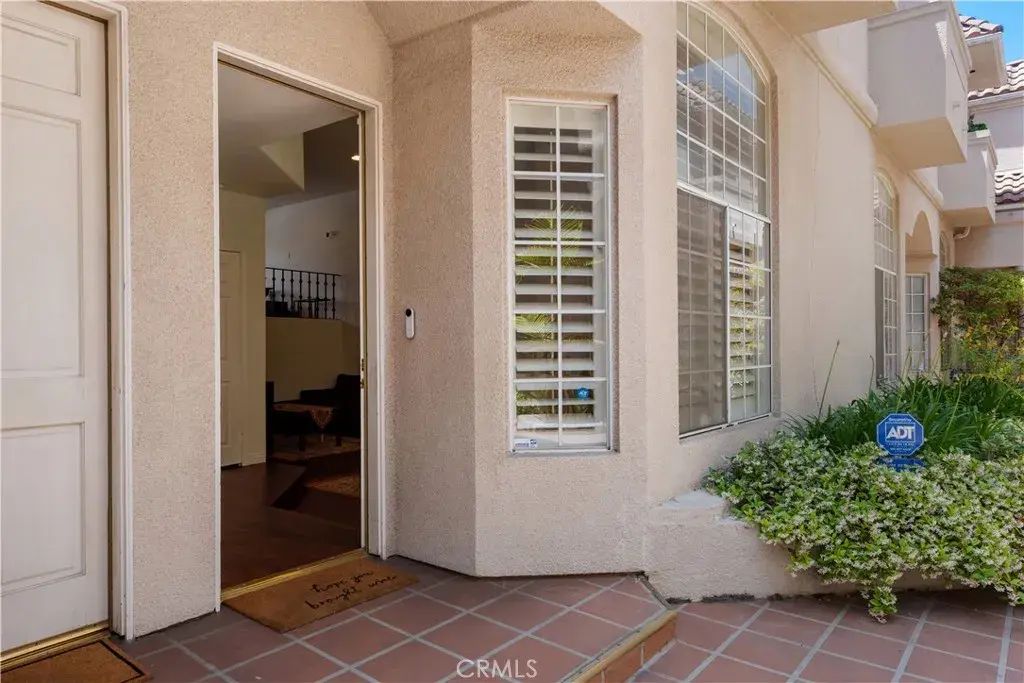 813 N Martel Avenue 2, Los Angeles