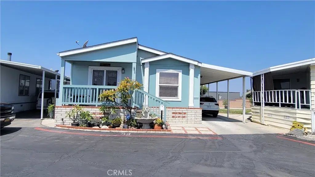 201 E Arrow 54, Glendora