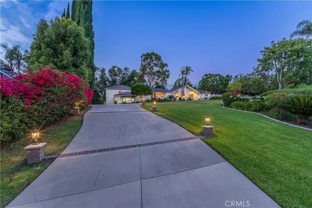 19749 Cameron, Covina
