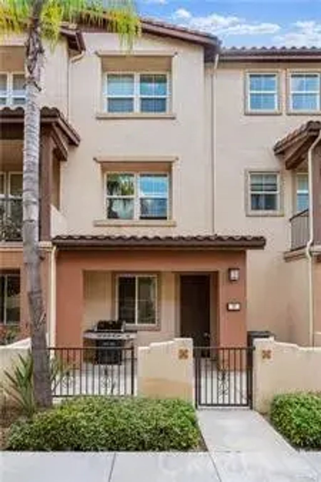 77 Koehler, Buena Park