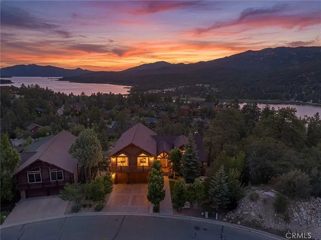 438 Starlight Circle, Big Bear Lake