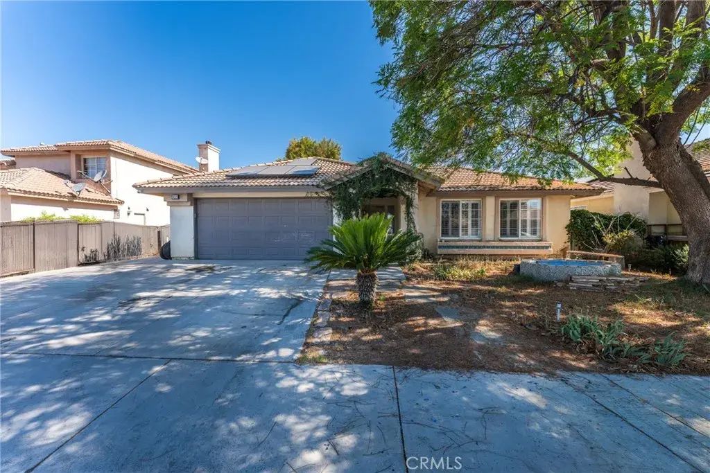 955 Peacock Dr, San Jacinto