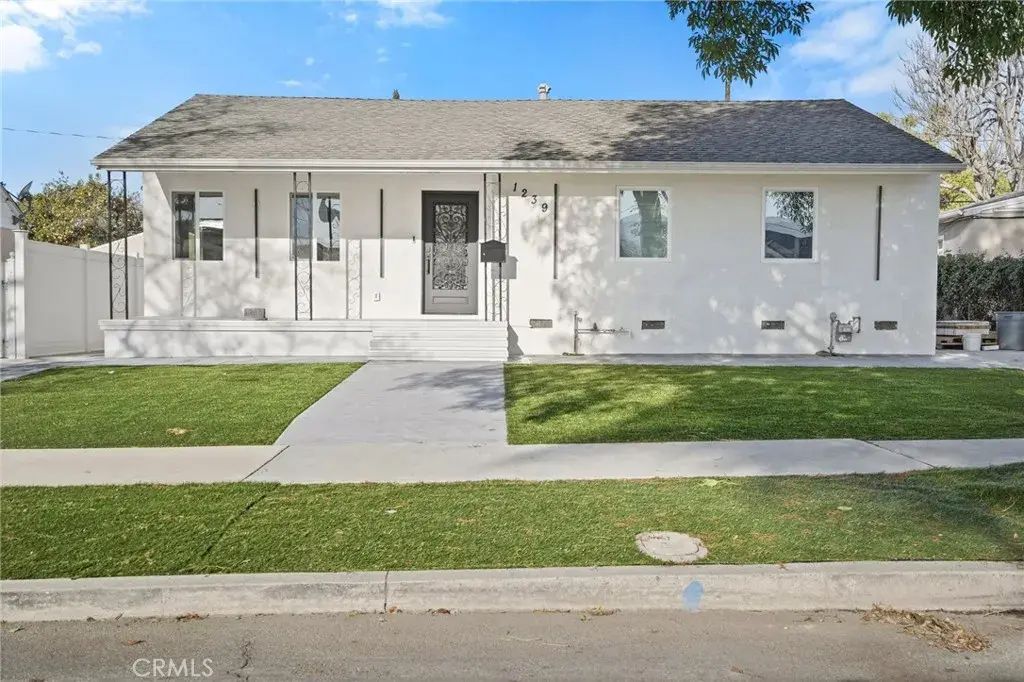 1239 N Reese Place, Burbank