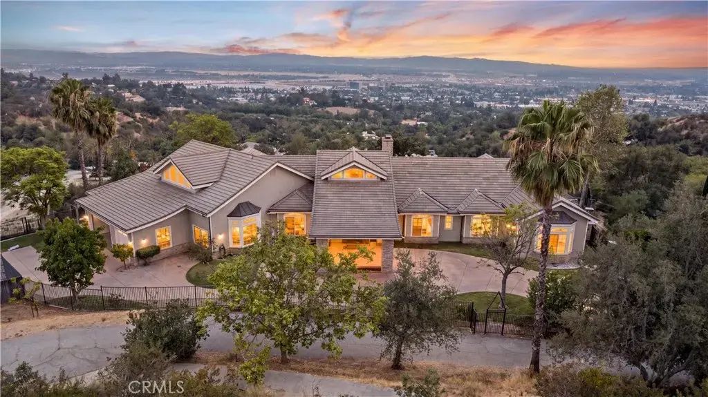 417 Long Canyon, Bradbury