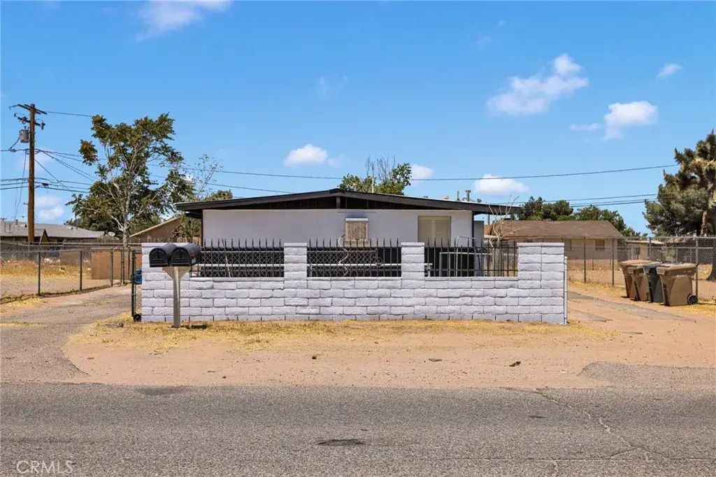 16396 Yucca Street, Hesperia
