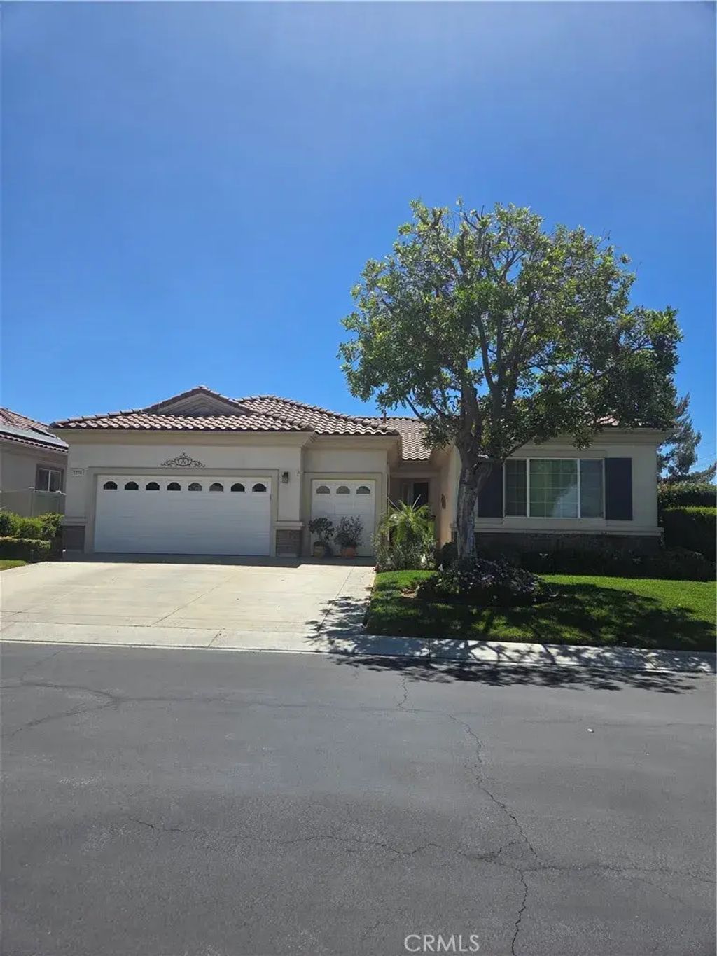 1704 Reyes, Beaumont