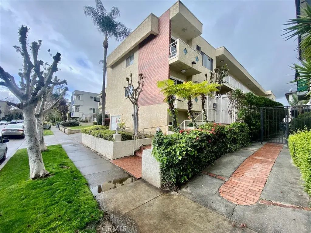 1115 S Wooster Street 201, Los Angeles