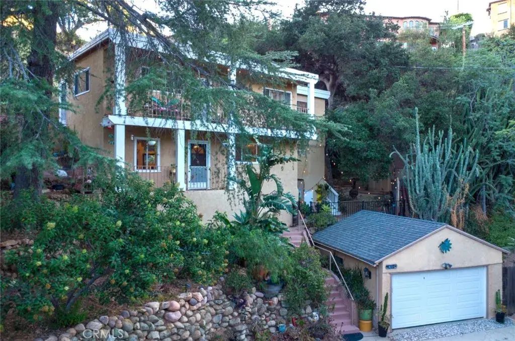 24058 Eagle Mountain Street, West Hills
