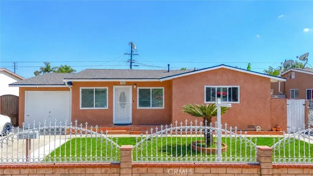 164 E 235th Street, Carson