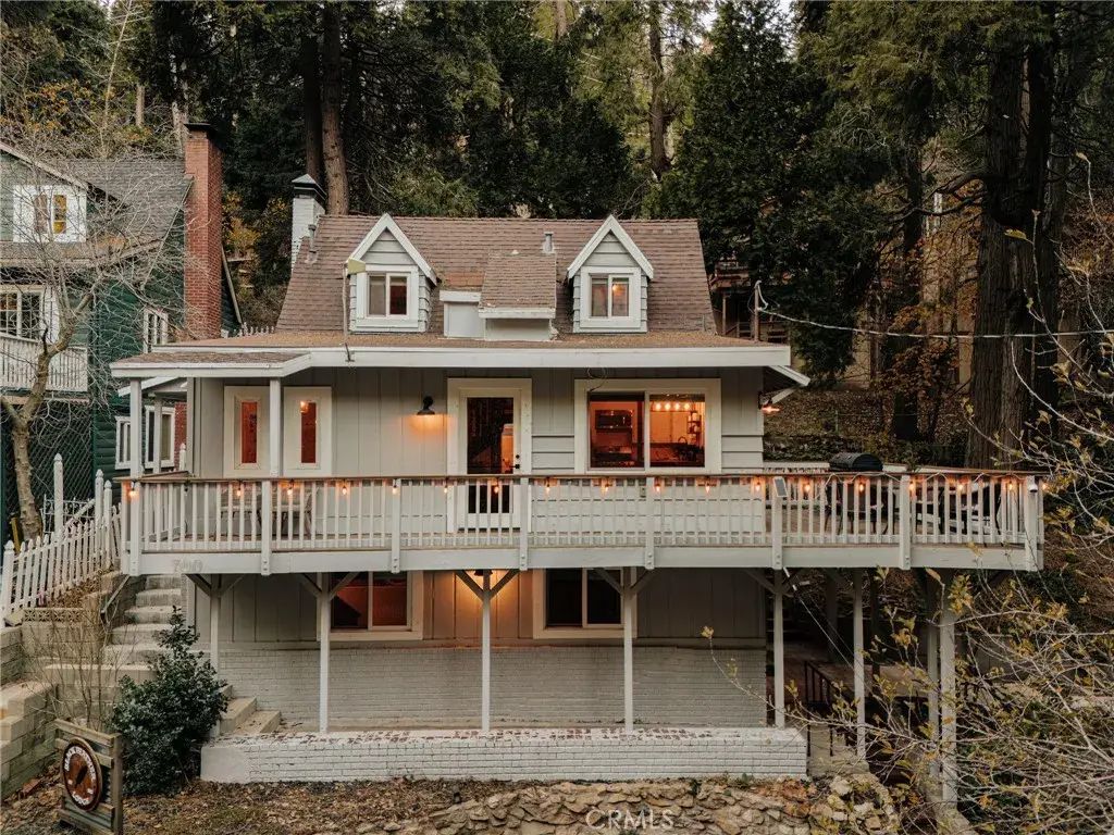 700 Community, Lake Arrowhead