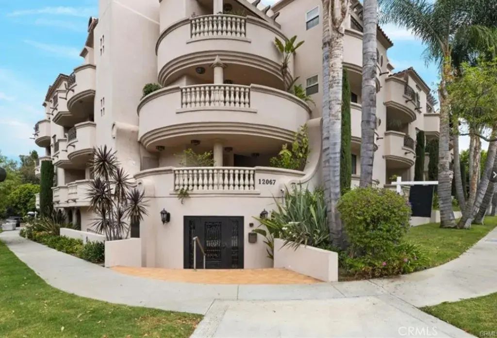 12067 Guerin Street 305, Studio City