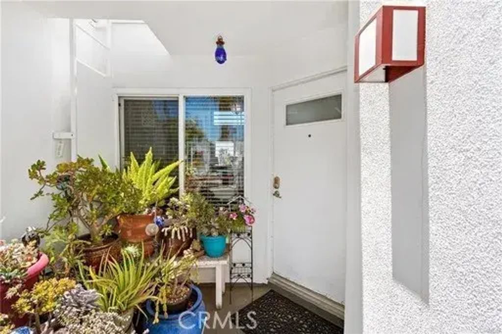 27677 Aquamarine, Mission Viejo