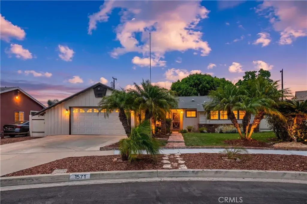 1571 W Pacific, Anaheim