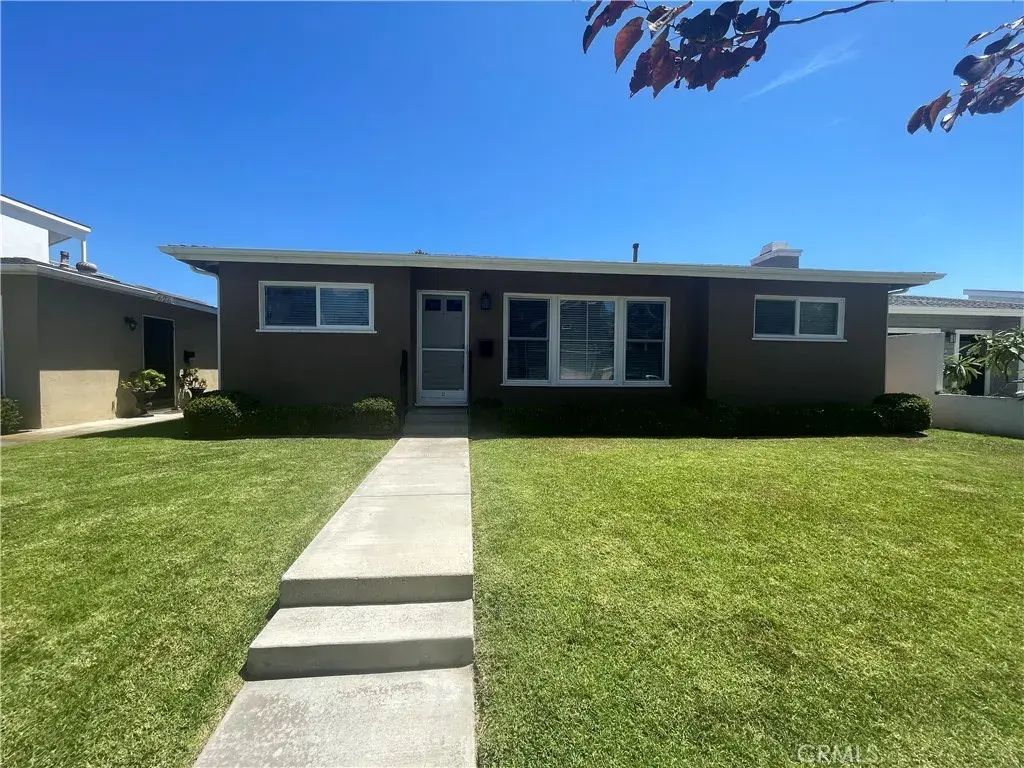 622 Indianapolis Avenue, Huntington Beach