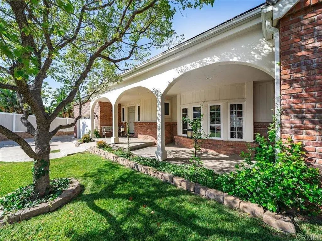 23786 Moonglow Court, Ramona