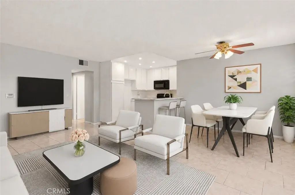 13100 Bromont Avenue 15, Sylmar
