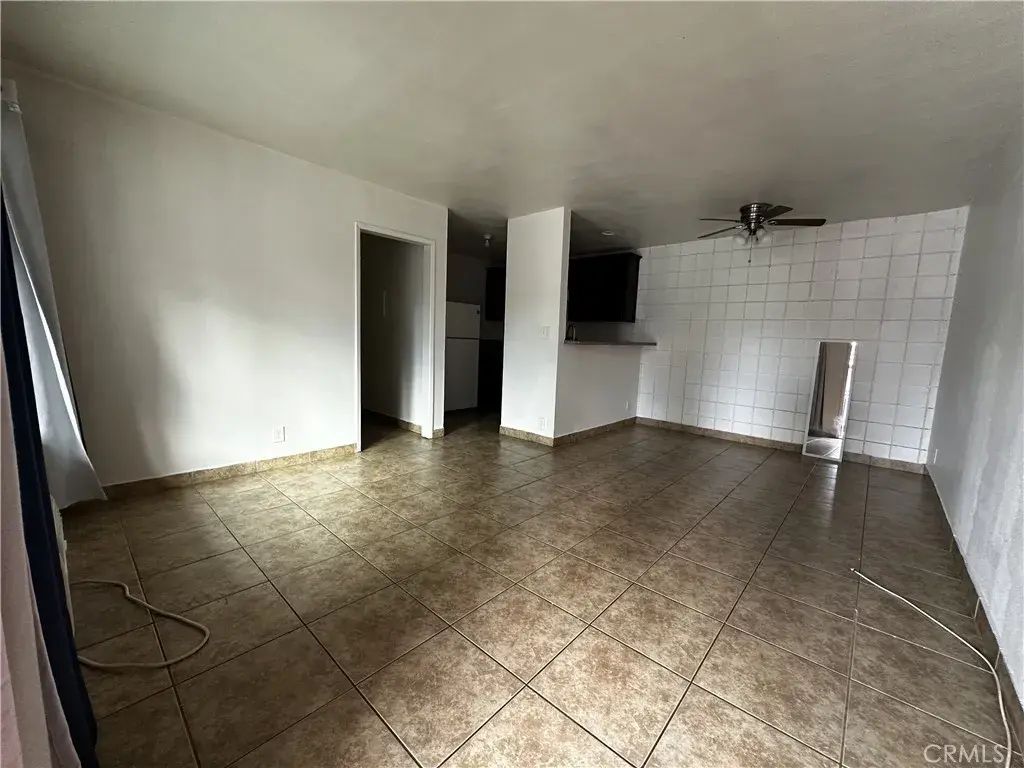 120 E Pine J, Santa Ana