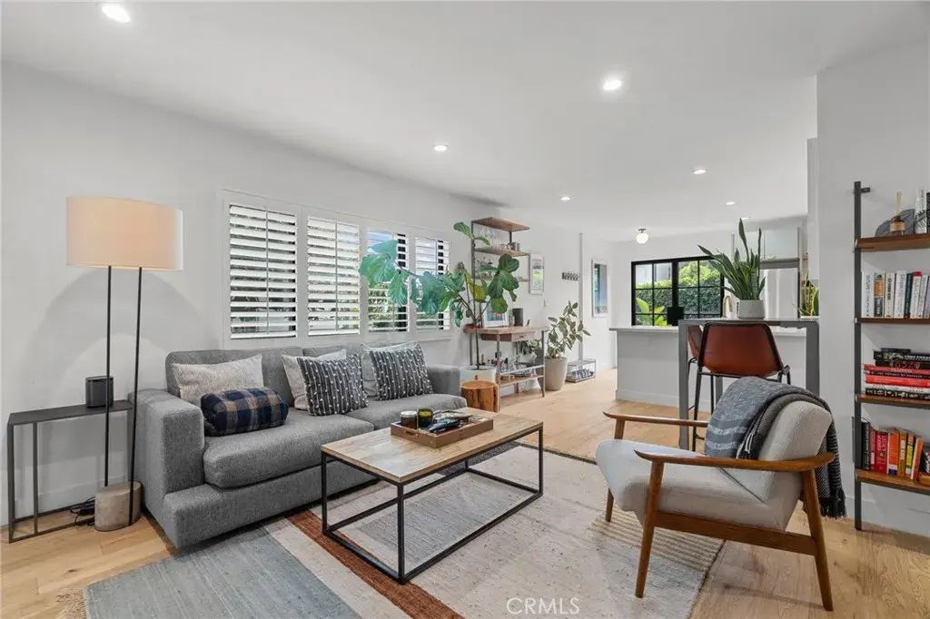 331 Brooks Avenue 1, Venice