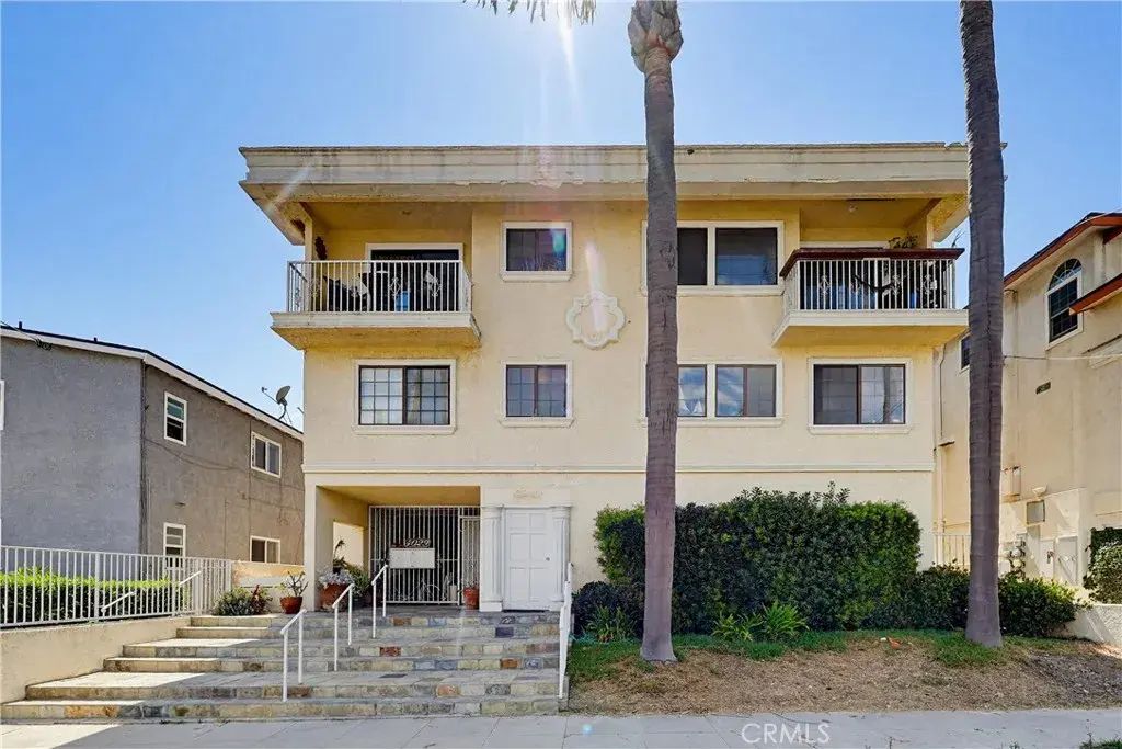 4029 S Pacific, San Pedro